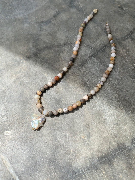 Beaded Agate and Pearl Choker